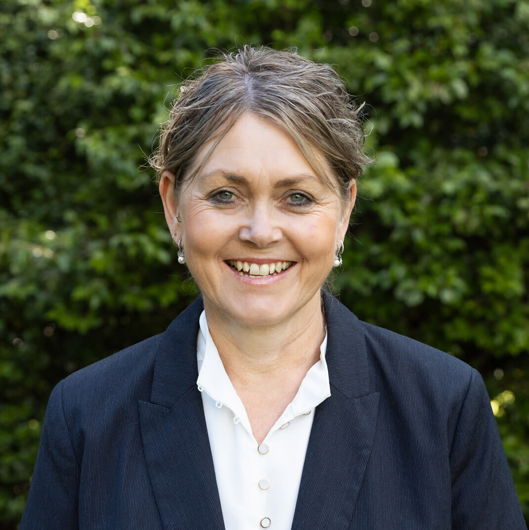 Liz Dennis